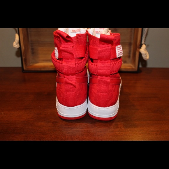 Nike SF High Air Force 1 Size 10 Men’s - Picture 4 of 6